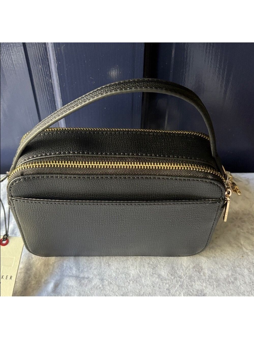 ✨Sale✨Ted Baker Black Crossbody Bag with Gold Detail NWT - Picture 4 of 7